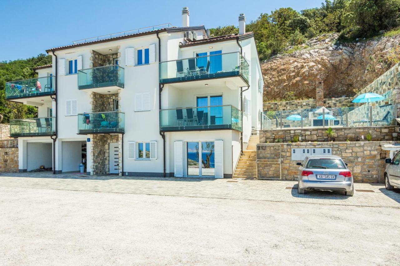 2Bfree Apartments Stinica Exterior foto