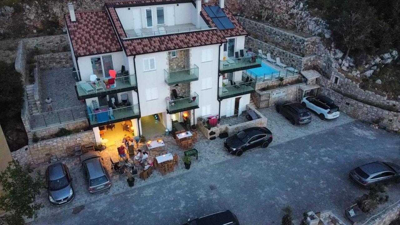 2Bfree Apartments Stinica Exterior foto
