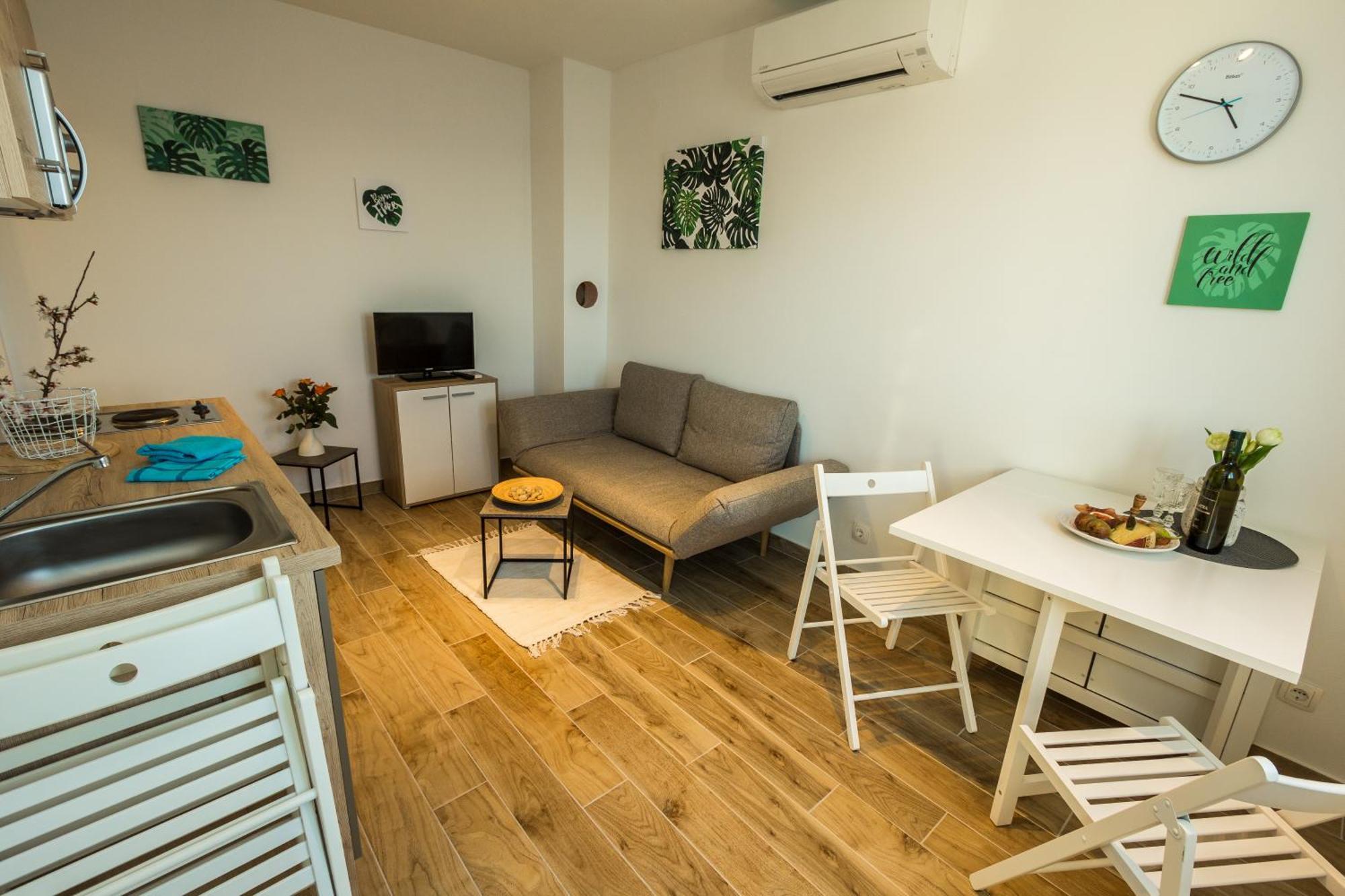 2Bfree Apartments Stinica Exterior foto