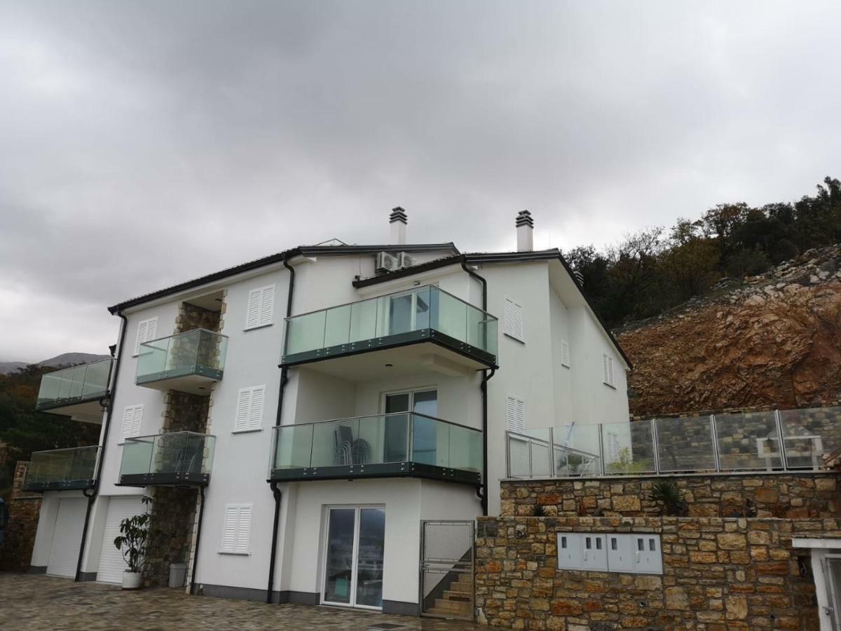 2Bfree Apartments Stinica Exterior foto